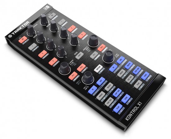 Native Instruments Traktor Kontrol X1 DJ Controller Native Instruments Traktor Kontrol X1 DJ Controller