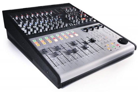 Focusrite Control 2802 DAW Controller & analoges Mischpult