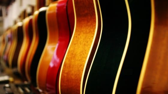 Gitarre kaufen im Laden