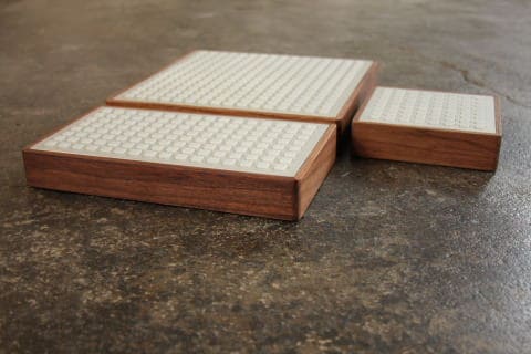 Monome: Drei verschiedene Modelle, das two fifty six (16×16), one twenty eight (16×8) und das sixty four (8×8).