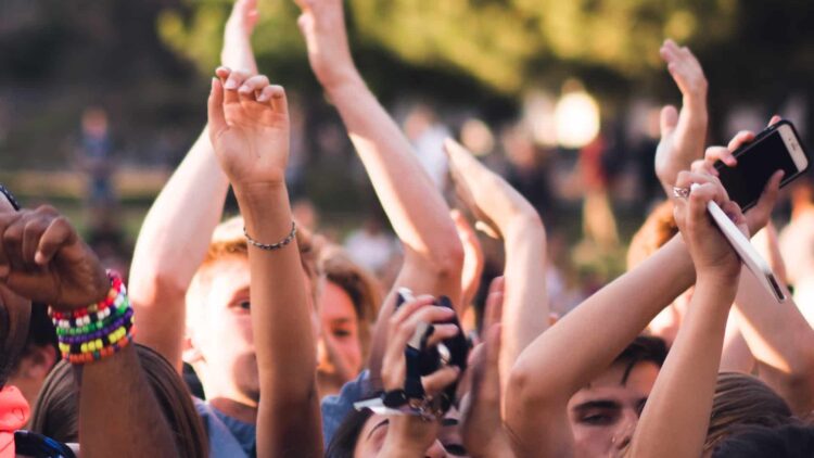 Herausforderung Fans halten im Musikbusiness