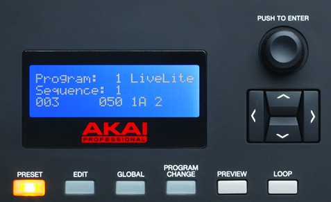 Akai MPK 261 Review - Display