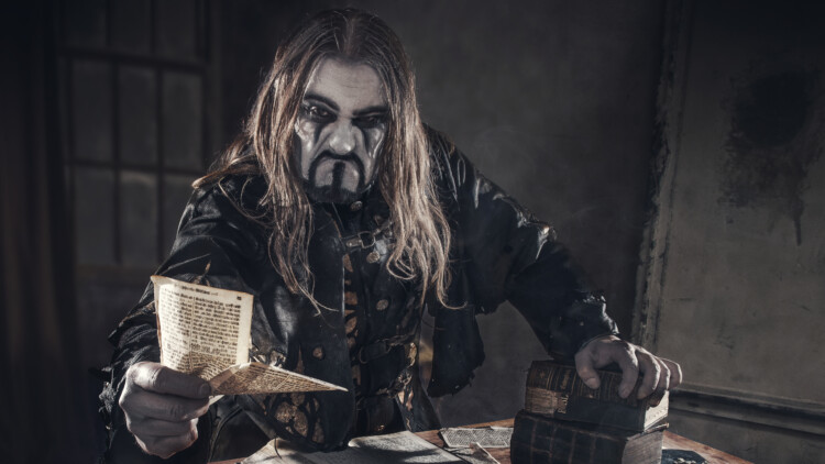 Powerwolf Sänger Attila Dorn