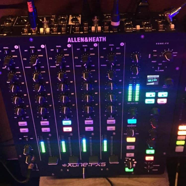 Allen & Heath Xone:PX5: DJ-Mixer für 4 Kanäle