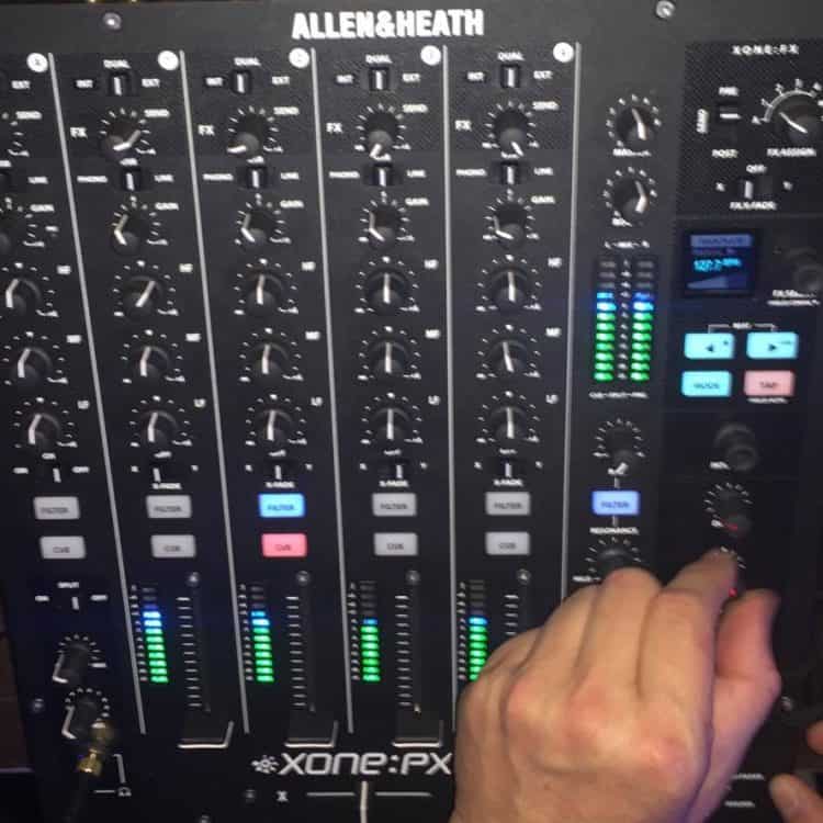 Allen & Heath Xone:PX5: DJ-Mixer für 4 Kanäle
