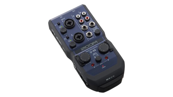 Zoom U-44 Test