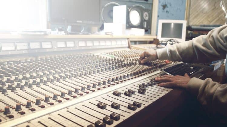 Beruf Audio Engineer: Alles über das Berufsbild des Toningenieurs