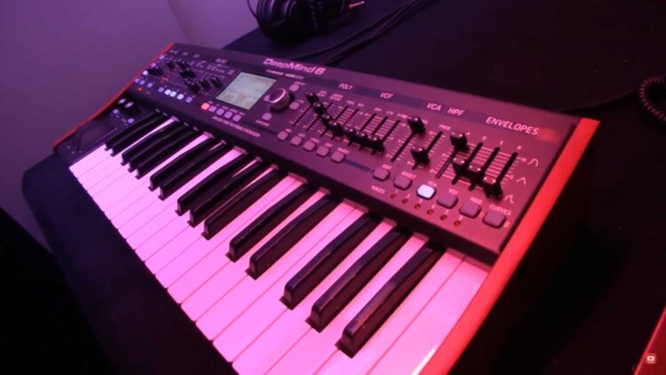 Behringer DeepMind 6