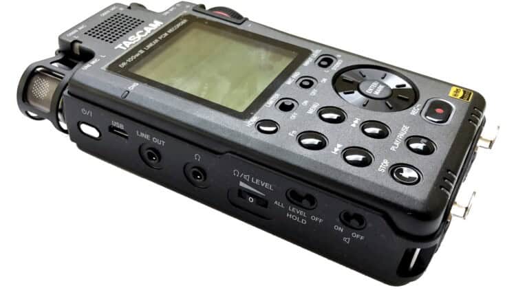 Test des Tascam DR-100 MK3 - Linke Seite