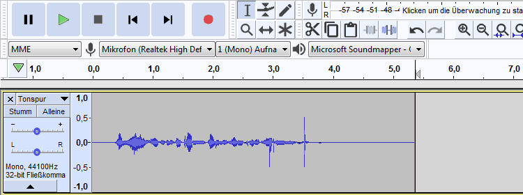 Wenn Du dein Mikrofon anschließen und damit aufnehmen konntest, sieht das in Audacity ungefähr so aus