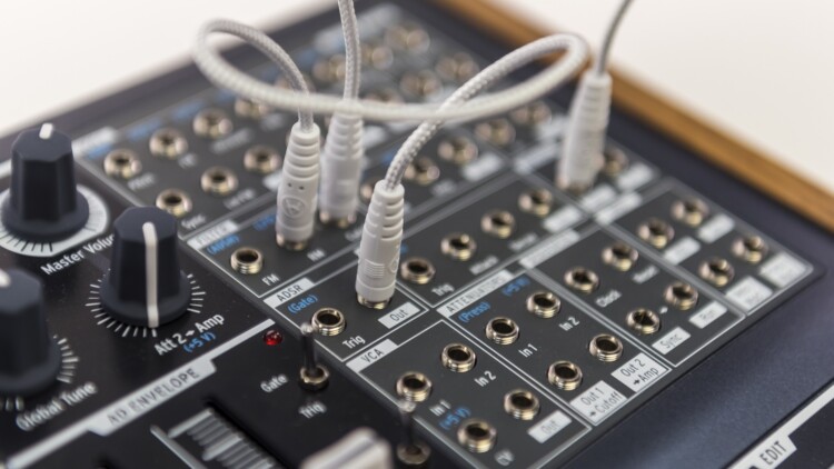 Semimodulare Architektur im Arturia MiniBrute 2S Review