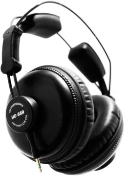 Superlux HD 669