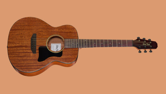 Harley Benton GS-Travel-E Mahogany Testbericht: Die Park-Gitarre!