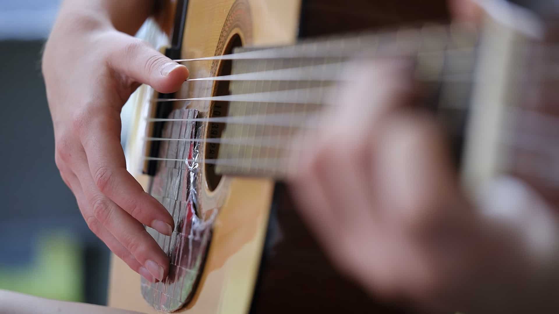 Fingerstyle Gitarre lernen 