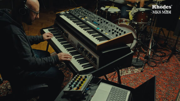 Rhodes MIDI MK8: Jetzt mit moderner MIDI-Technologie für dein MK8